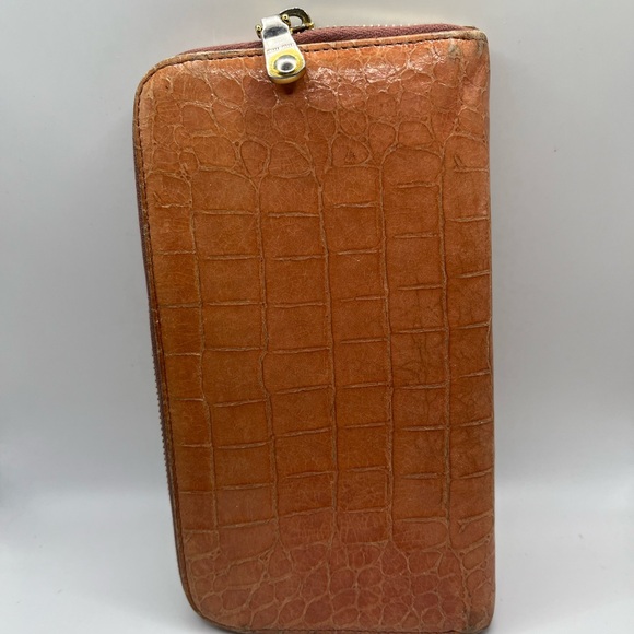 Miu Miu Embossed Leather Crocodile Tan And Pink Zippy Round Long Wallet - Picture 4 of 7